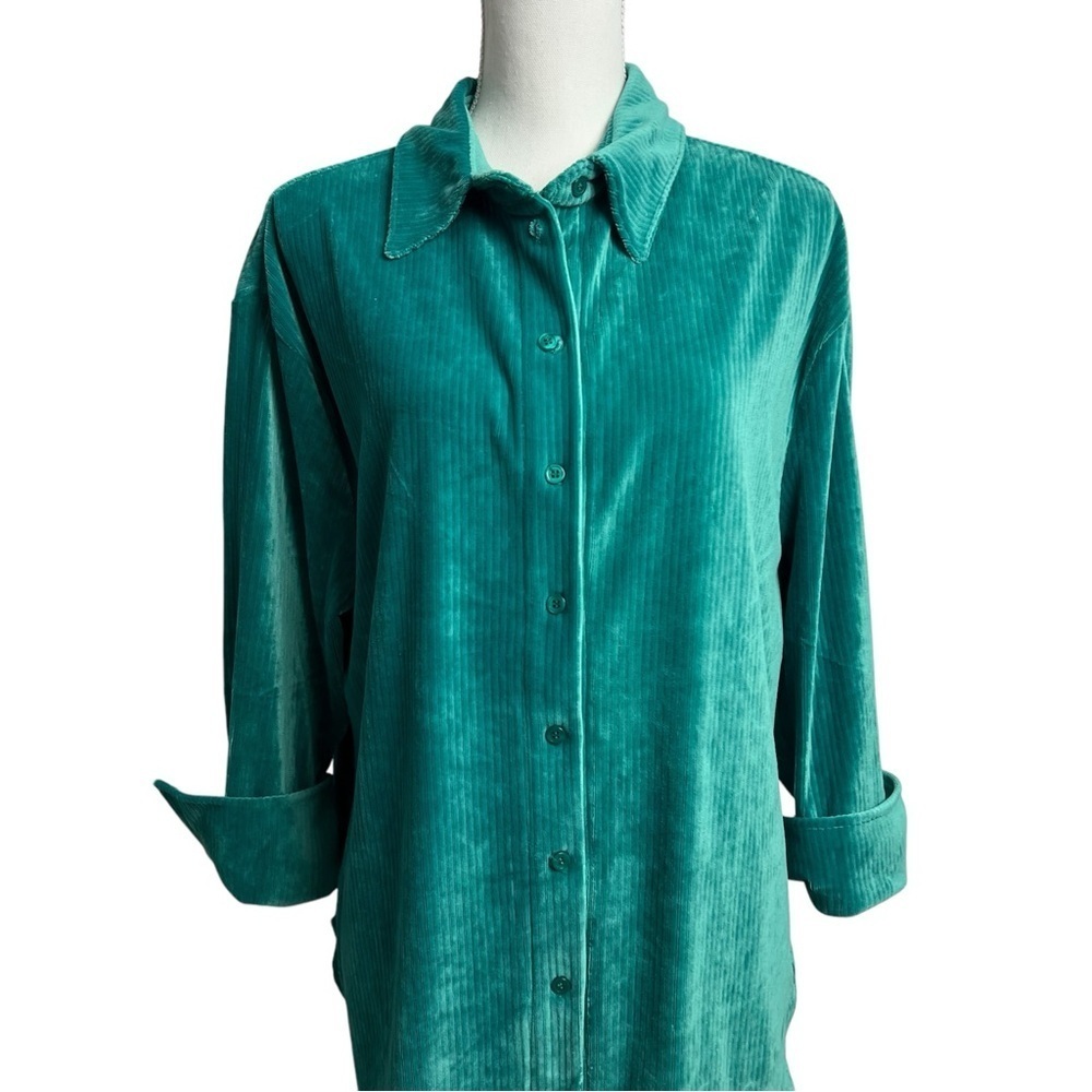 hunter & brown Women’s Oversized Corduroy Button Front Shirt Sz Medium Soft - Picture 2 of 11